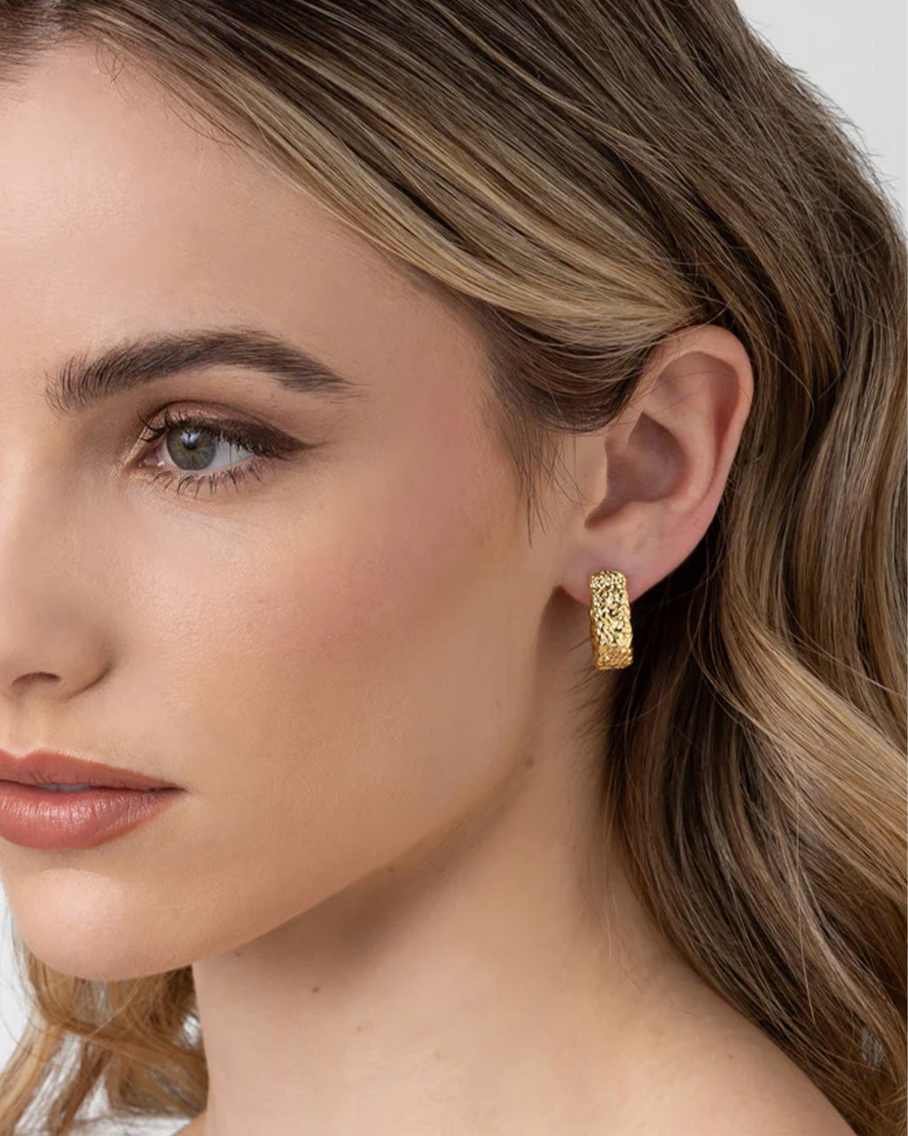 Martha Gold Textured Earrings