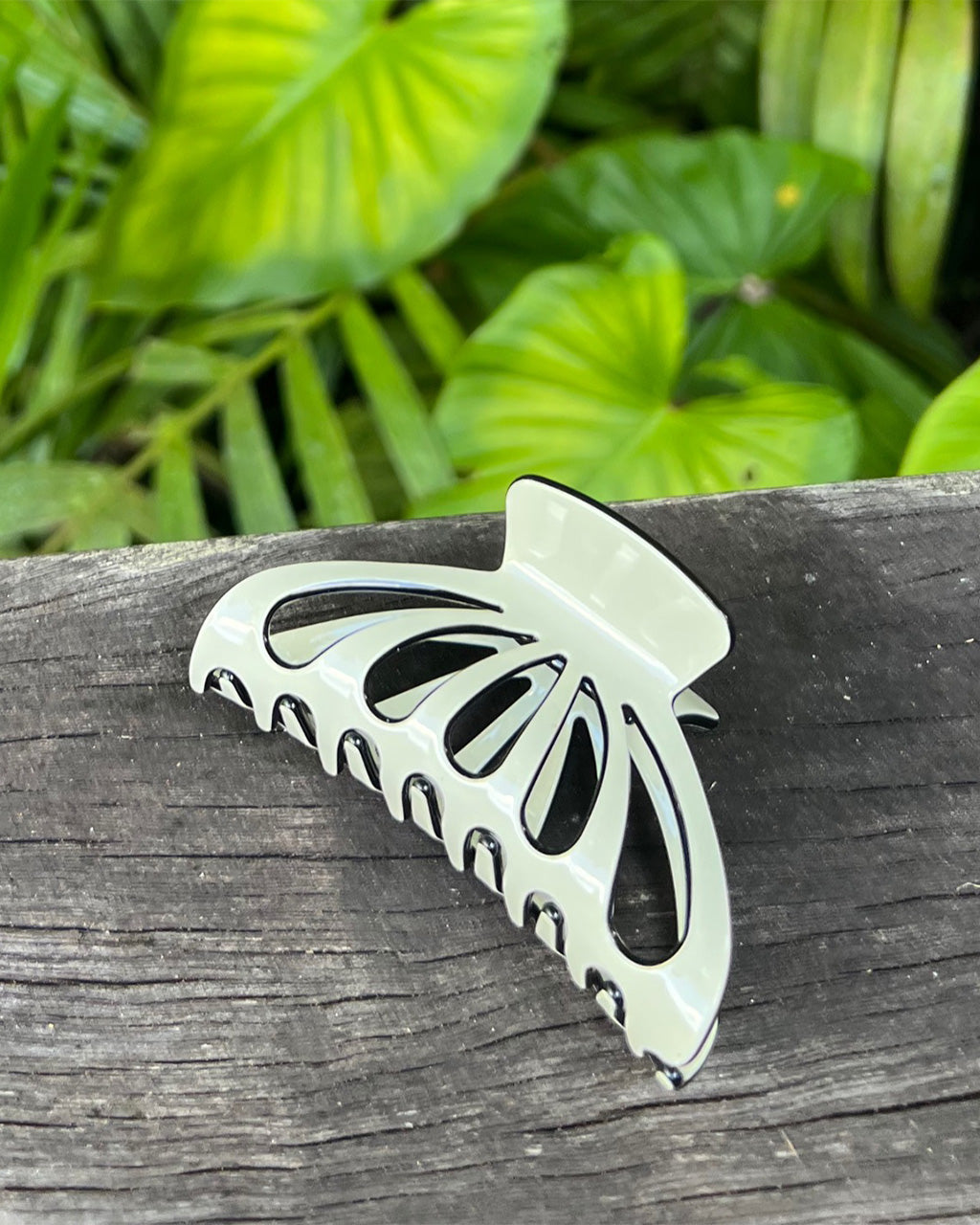 Hair Claw Large - Ivory And Black