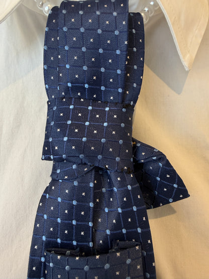 Navy Tie With Pearls & Diamentees