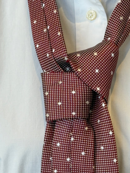 Burgundy Tie With Brooch & Rhinestones