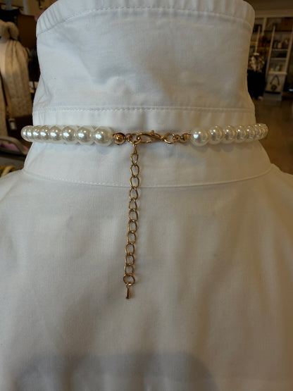 Champagne Gold Tie With Pearls and Rhinestone Brooch