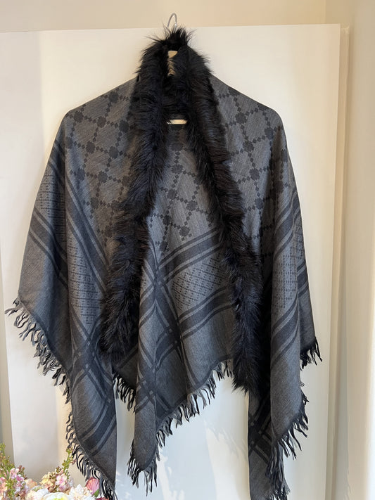 Black Fur Collar Shawl Scarf