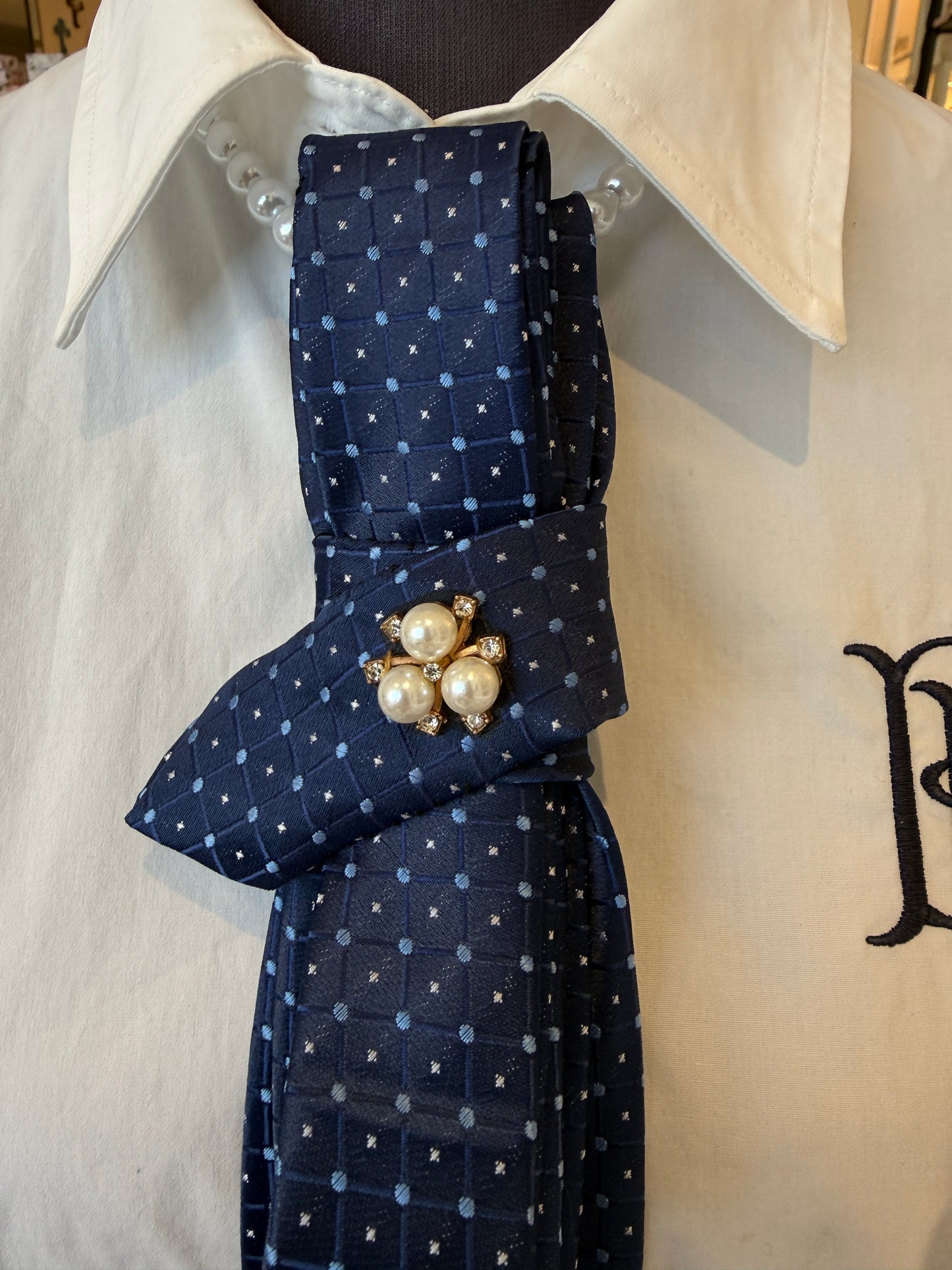 Navy Tie With Pearls & Diamentees