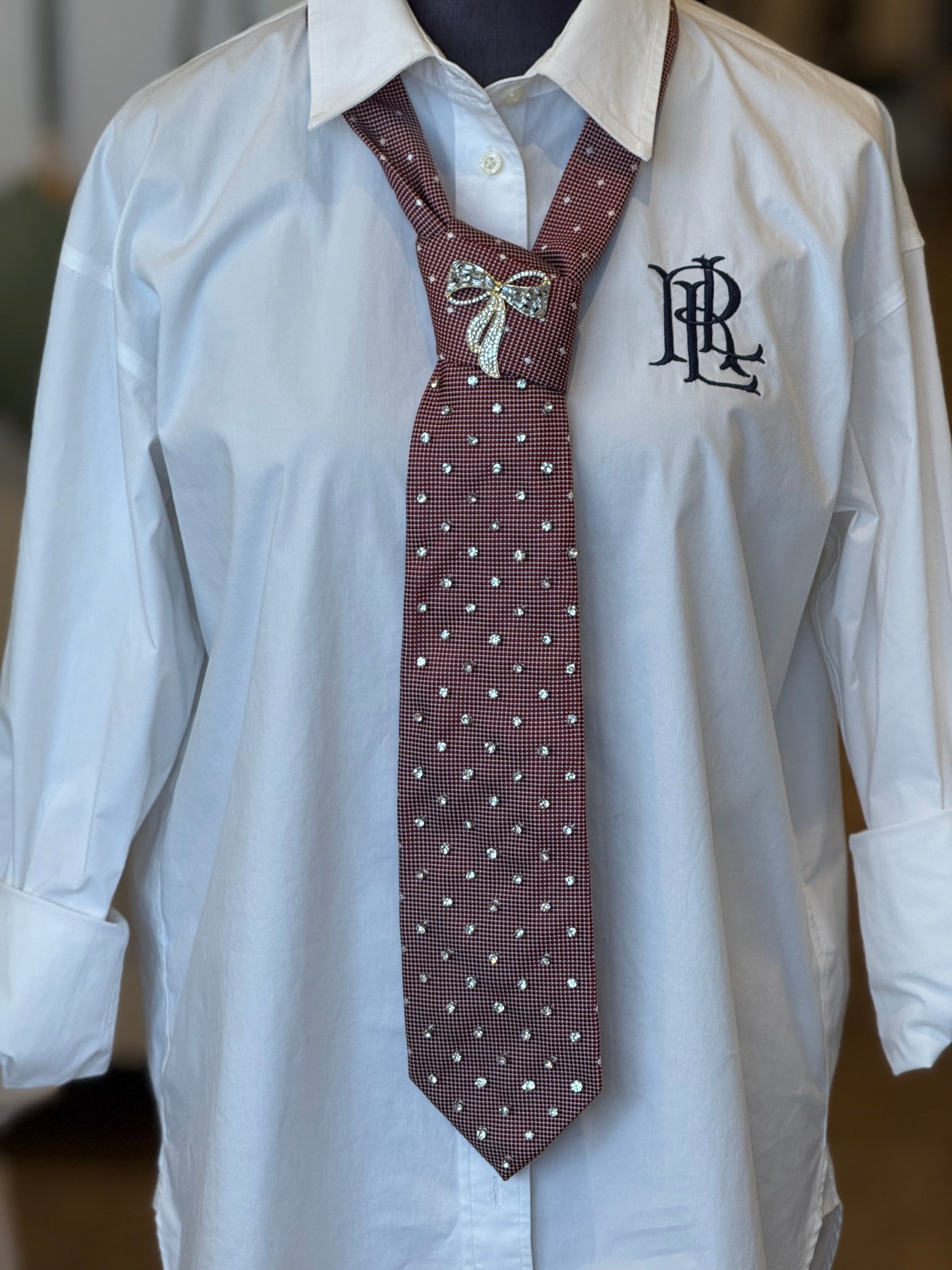 Burgundy Tie With Brooch & Rhinestones