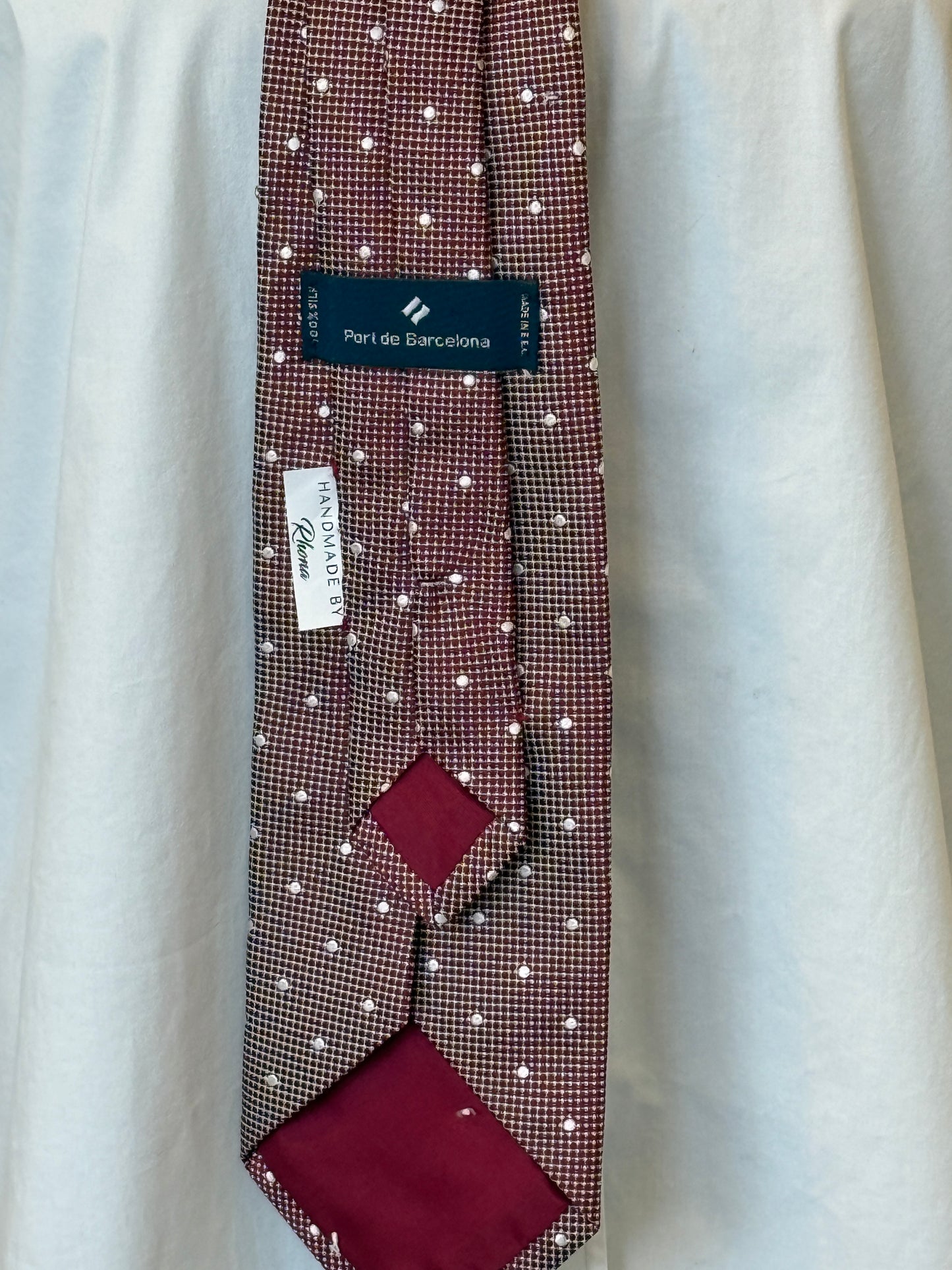 Burgundy Tie With Brooch & Rhinestones
