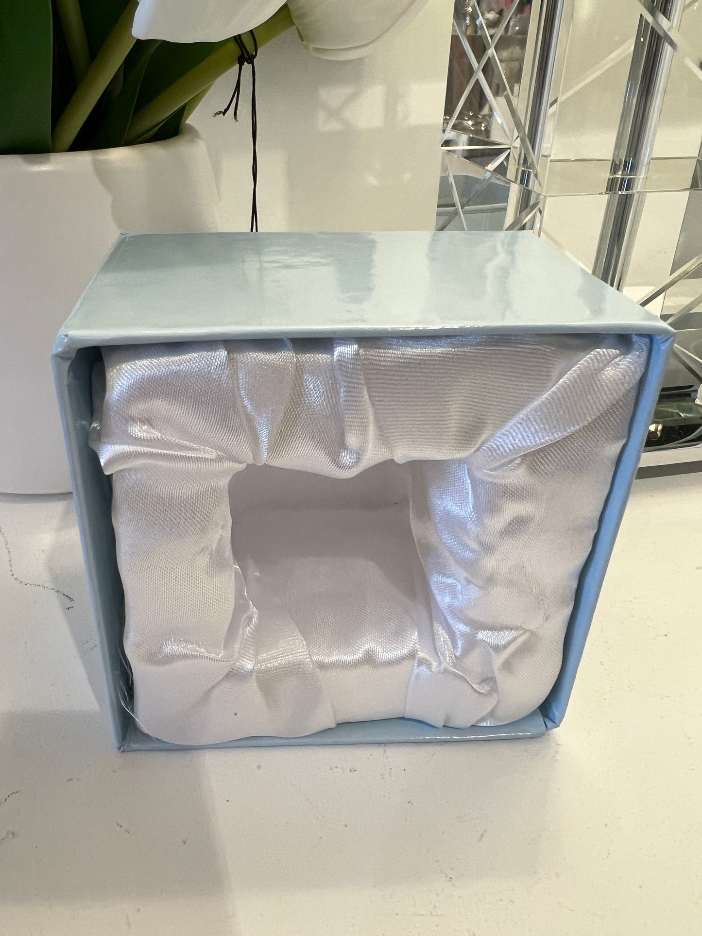 Ivory Flower Trinket Box