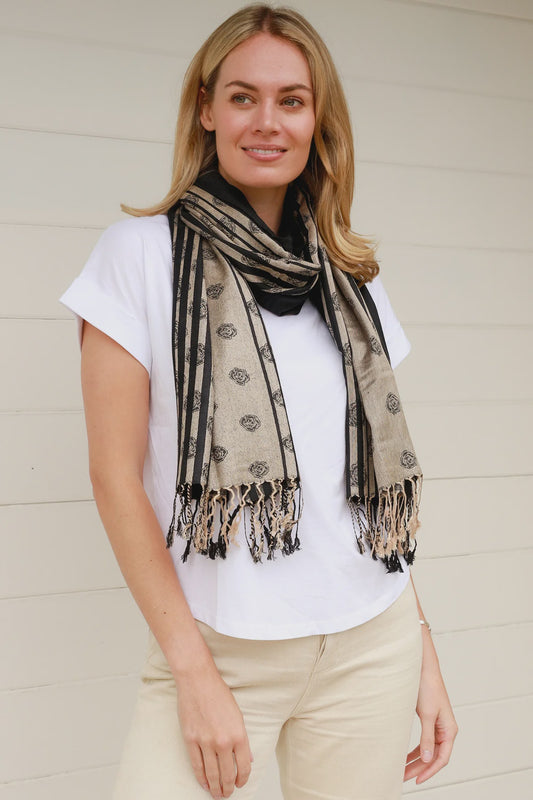 Black And Beige Small Flower Pashmina