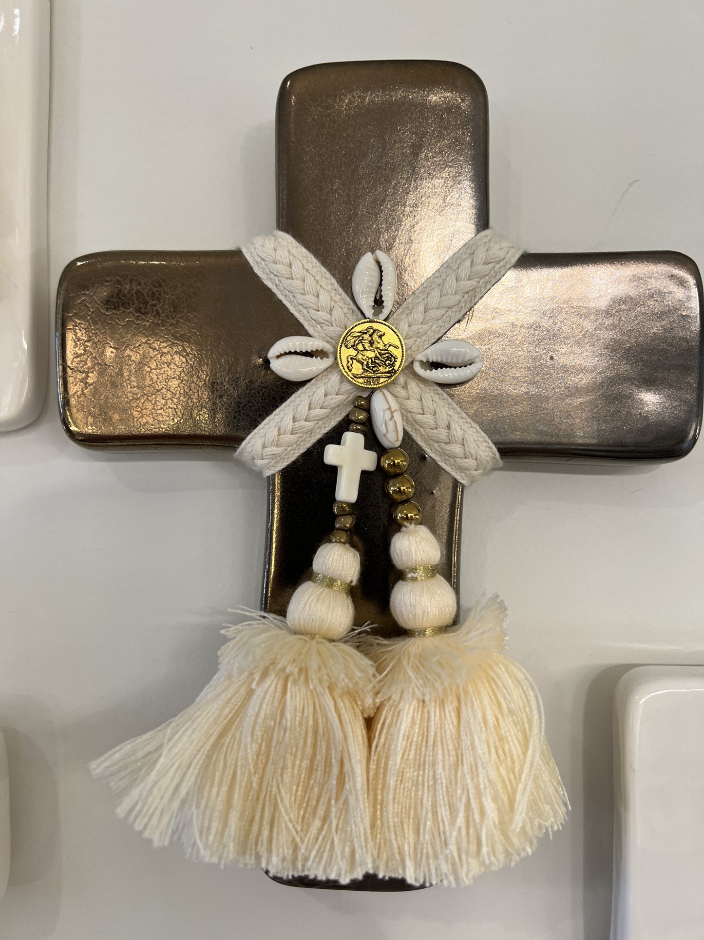 GEORGE AND COLE Aphrodite Gold Ceramic Cross - Medium