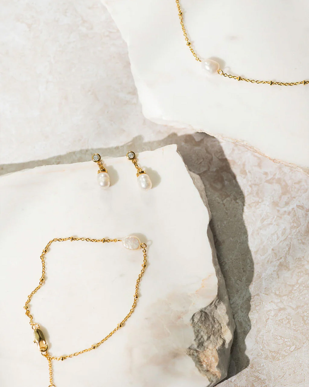 Mary Gold Bracelet