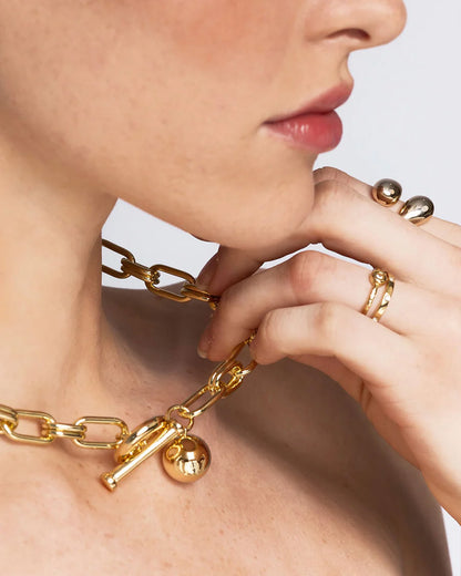 Pia Gold Necklace
