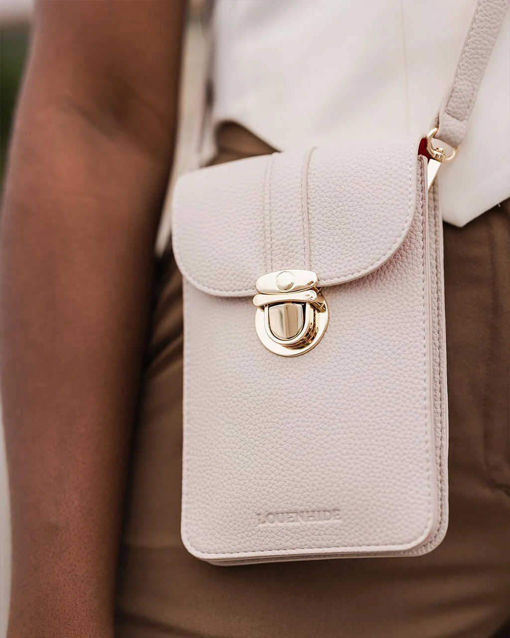 Fontaine Cream Crossbody Phone Bag